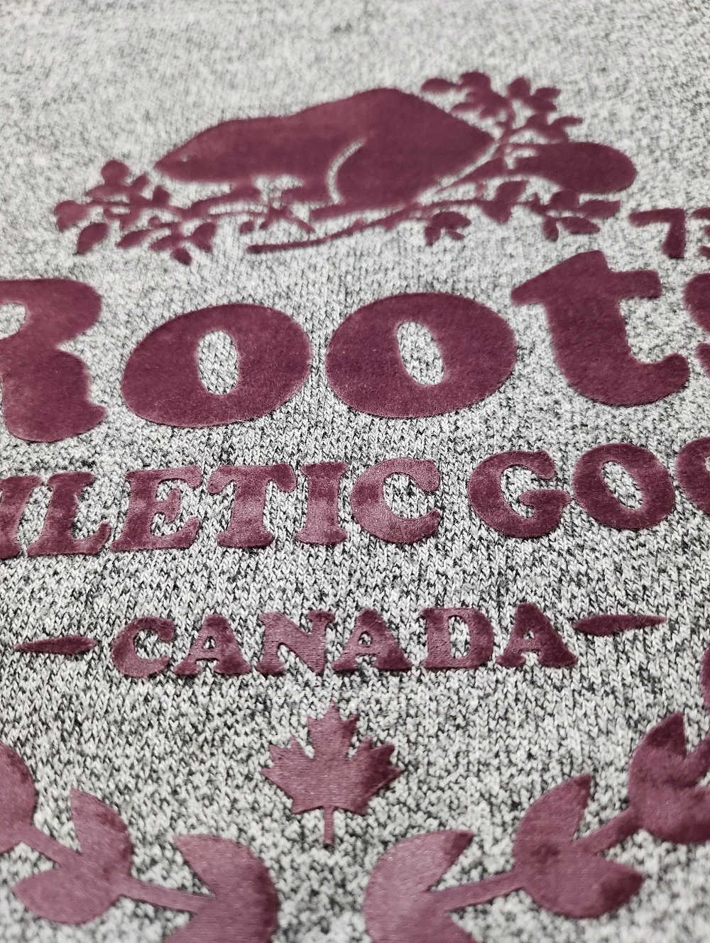Roots Gray Crewneck Sweatshirt with Purple Velvet Logo Sz Med - Picture 5 of 9